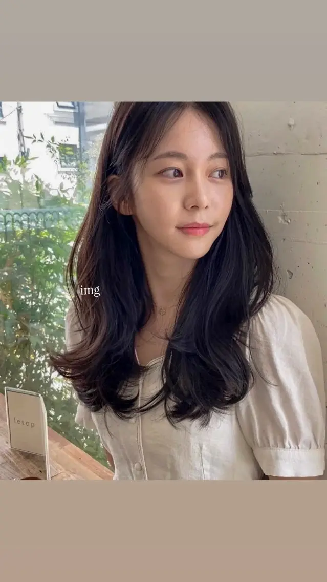 セミロング カラー 🫧ミディアムカット 韓国透明感カラー🫧のヘアスタイル