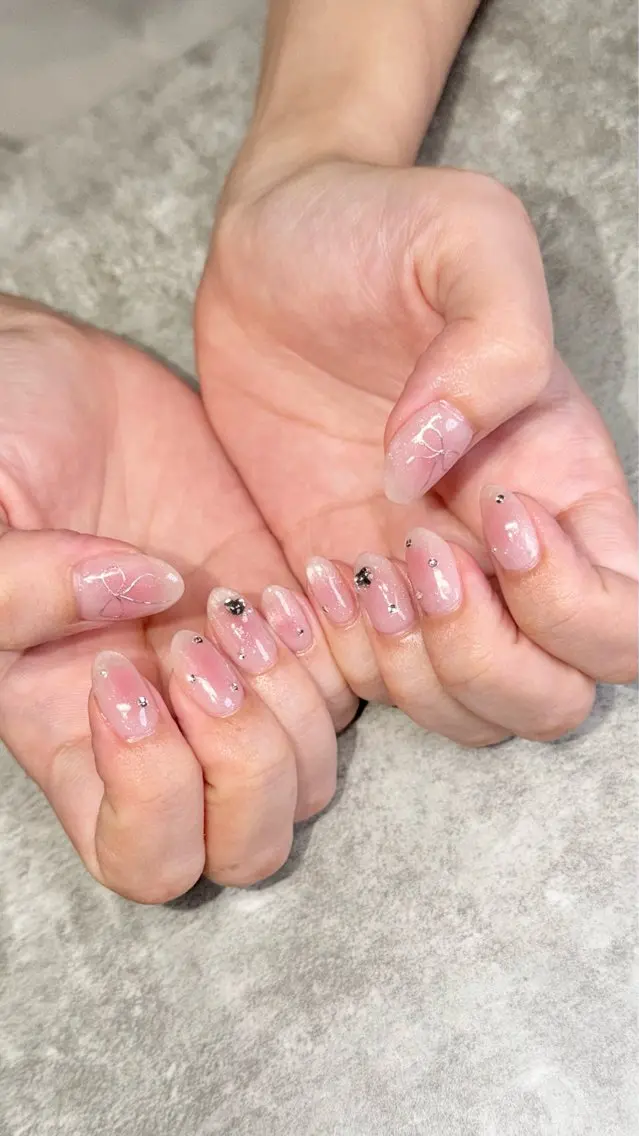 ネイル shino🌟 痛ネイルのネイルデザイン
