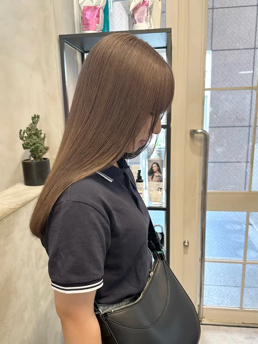 セミロング カラー ベージュカラー ブリーチ ハイトーンカラー ブリーチなしカラー ボブ カット ヘアカラー トリートメント REINA☁️透明感 カラー/ぷつっと♡のヘアスタイル