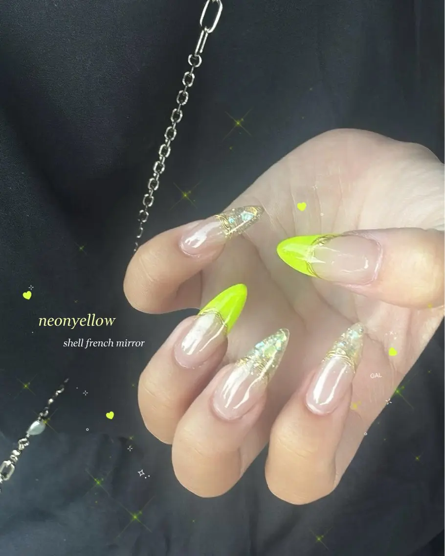 ネイル キラキラネイル 韓国ネイル 夏ネイル ワンホンネイル nail salon Lumoreのネイルデザイン
