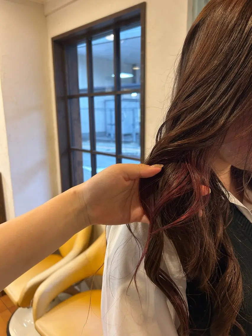 ロング カラー インナーカラー クリスマス 徳永　髪質改善 カラー🪄💫のヘアスタイル