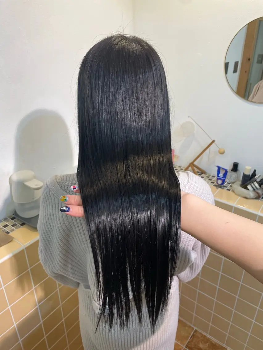 【これで美髪に❕❕】ツヤツヤ縮毛矯正🪄(カット追加◎)の写真