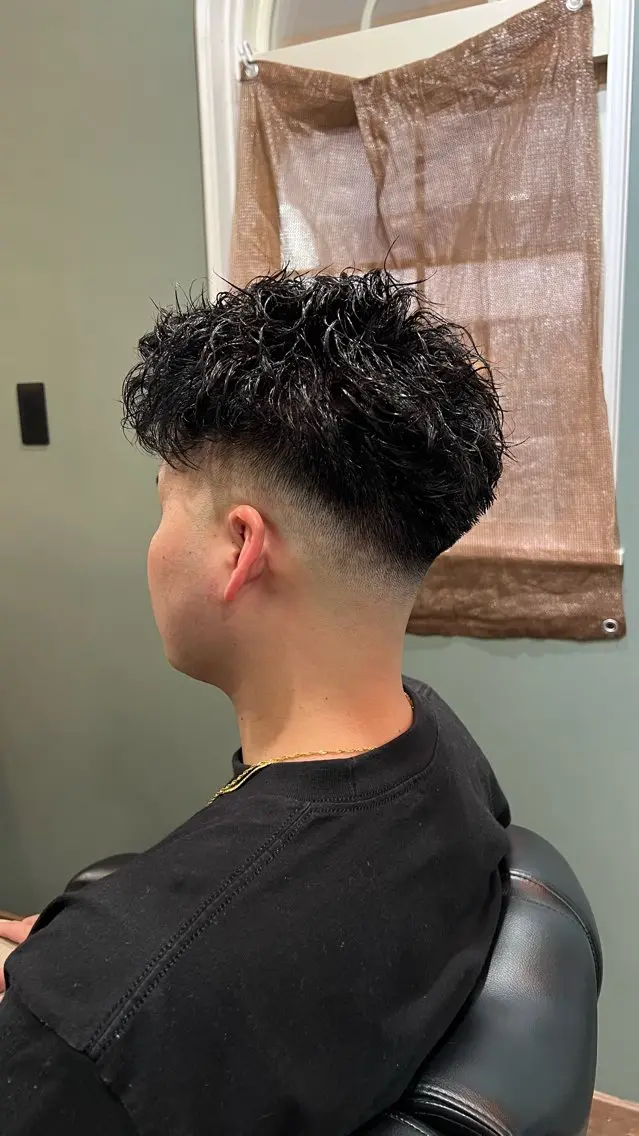 ショート 荻沼 快のヘアスタイル