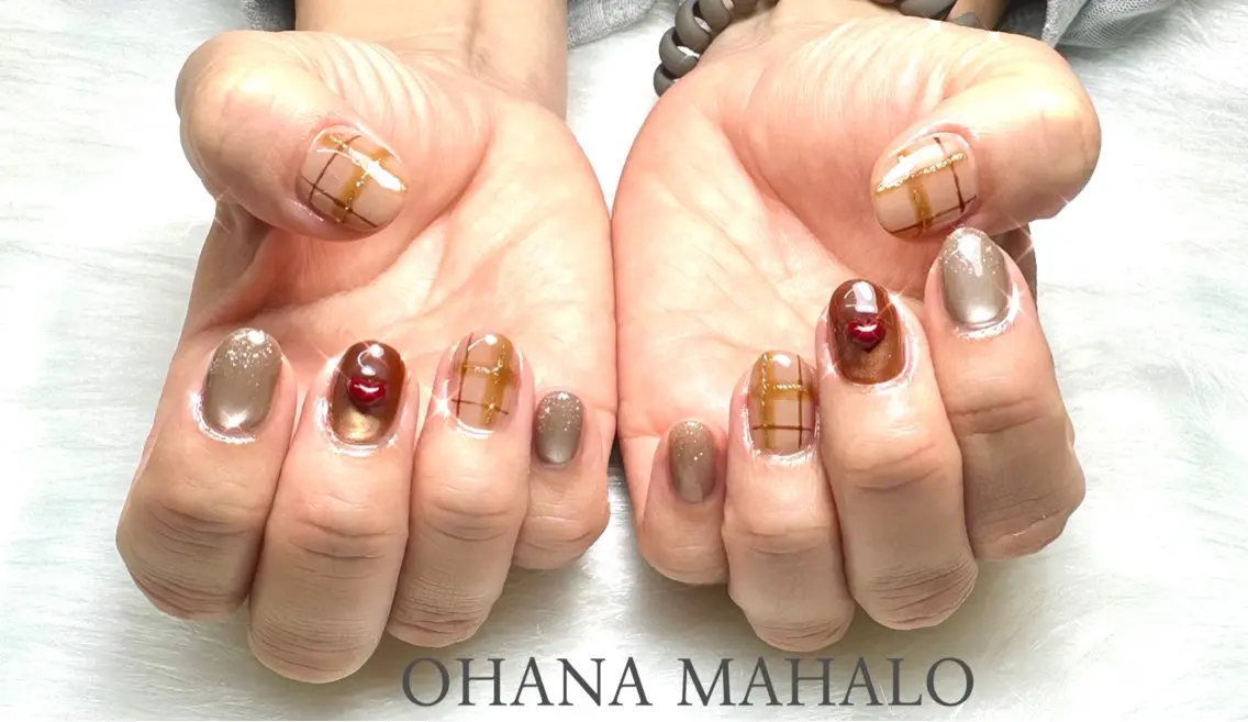 ネイル ブラウン ハート マグネットネイル 赤色 バレンタイン OHANA MAHALOのネイルデザイン