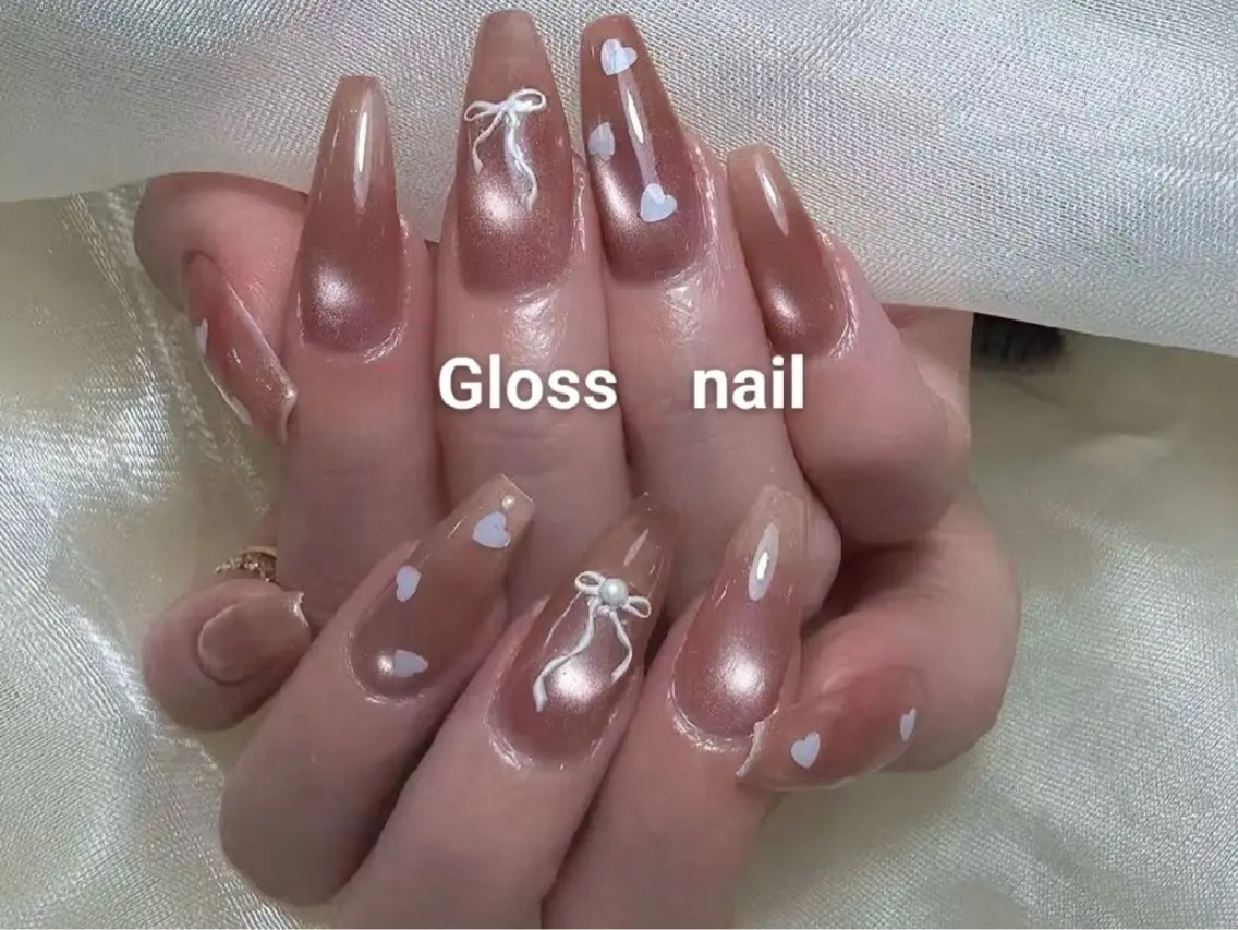 ネイル miho🍎 Gloss nailのネイルデザイン