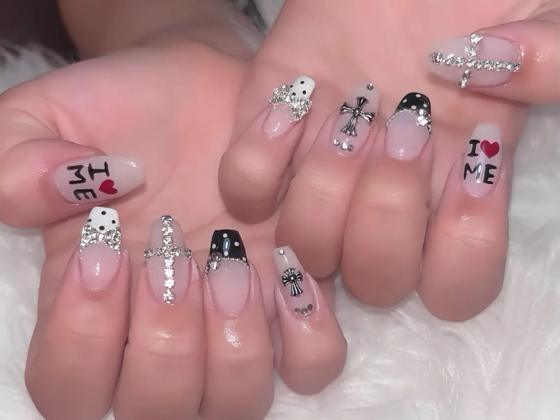 ネイル アートネイル フレンチネイル ジェルネイル 韓国ネイル ミラーネイル Rin Nail 新大久保店のネイルデザイン