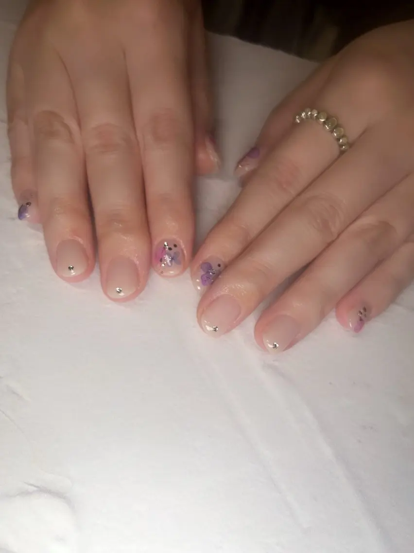 ネイル ハンドネイル li___nail 31のネイルデザイン