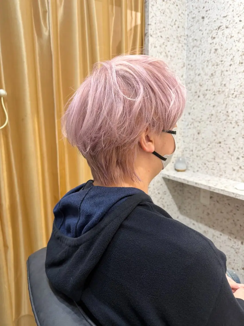 ショート カラー メンズ ピンクカラー ヘアカラー SHOTO ハイトー ン/ブロンドカラーのヘアスタイル