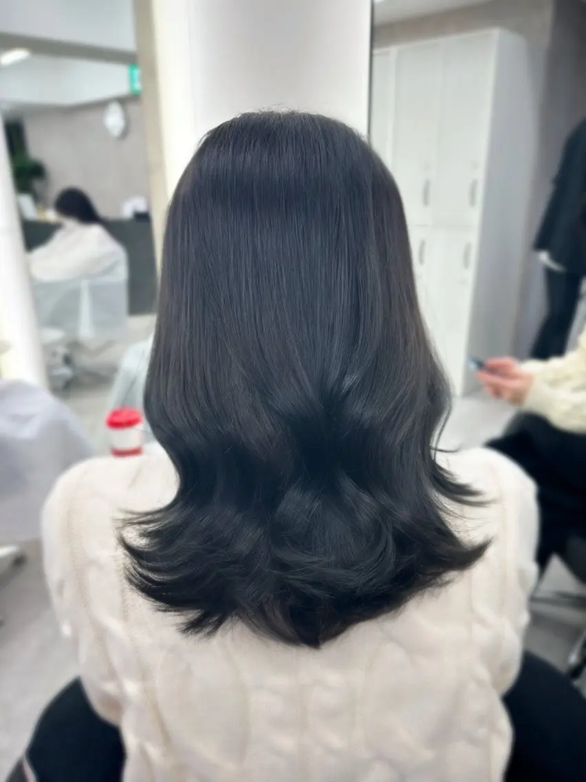 ミディアム 顔まわりレイヤー 顔周りカット 韓国風ヘア レイヤーカット カット ヘアカラー トリートメント 田之上千尋/透明感 ブリーチなし/韓国風のヘアスタイル
