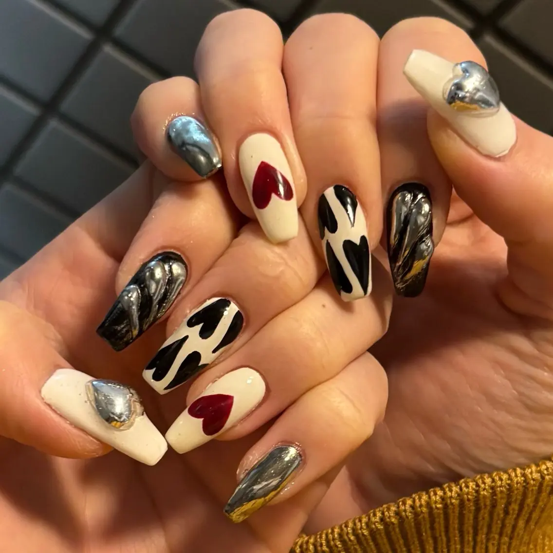 ネイル ハンドネイル 🪐富島彩夏 /海外nail🪐のネイルデザイン