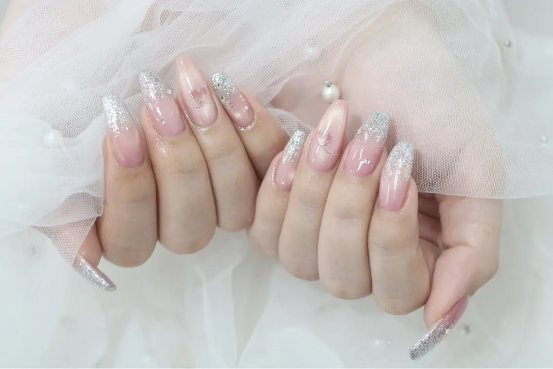 ネイル Leonie ｵｵｲのネイルデザイン