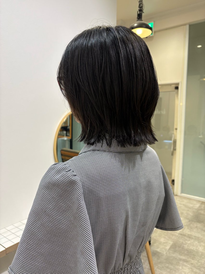 ミディアム カラー ヘアアレンジ ボブ くびれヘア レイヤーカット 坂本 エマのヘアスタイル