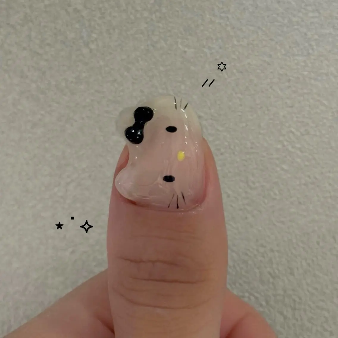 ネイル マグネットネイル ワンカラーネイル ショートネイル ハンドネイル SAKI PEEKABOO京橋のネイルデザイン