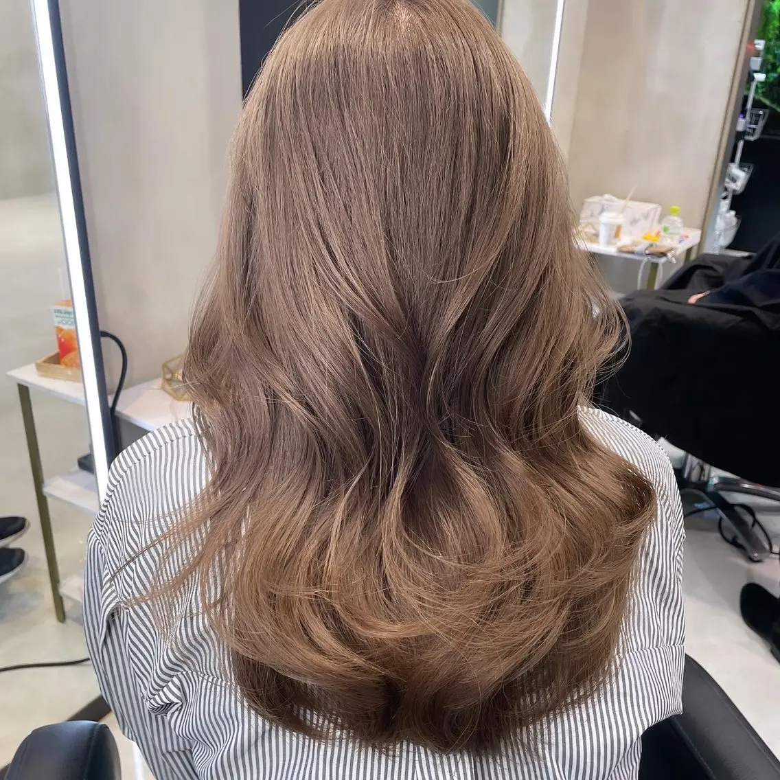 セミロング カット ヘアカラー 韓国✖️網紅🖤 パーマYURIYAのヘアスタイル