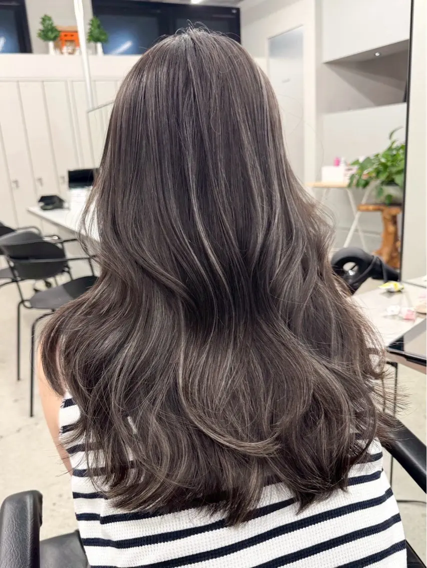 ロング カラー ハイライトカラー ハイライト ヘアカラー 🌈透明感カラー🌈 🌟吉田祐介🌟のヘアスタイル