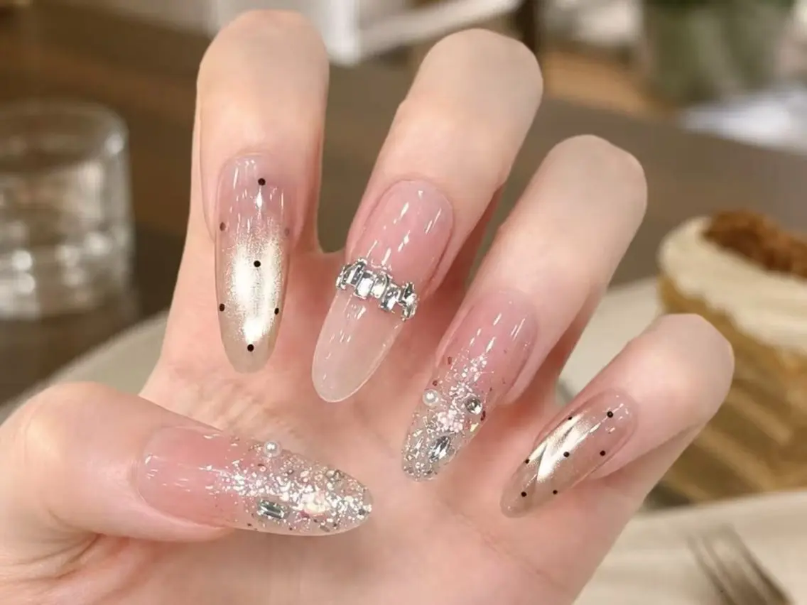 ネイル H3 Nail Tsuki🦋💙のネイルデザイン