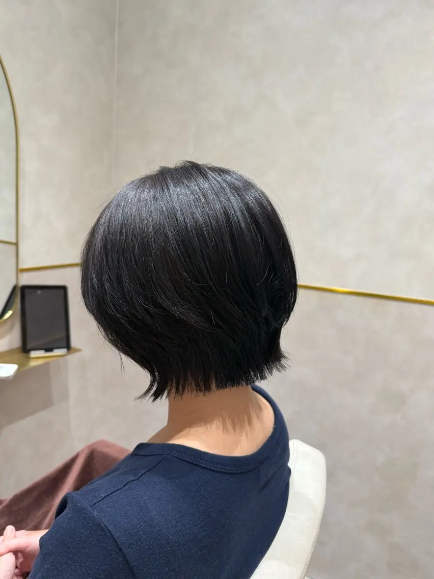 ショート ボブレイヤー ボブ レイヤーカット カット ヘアカラー 縮毛矯正 🫧ボブ/ツヤ髪/美 髪矯正/菜結のヘアスタイル