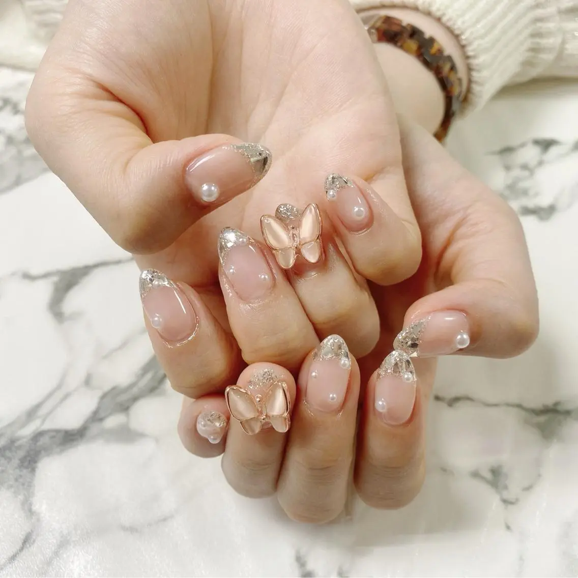 ロング カラー ネイル フレンチネイル Q Free nailsのネイルデザイン