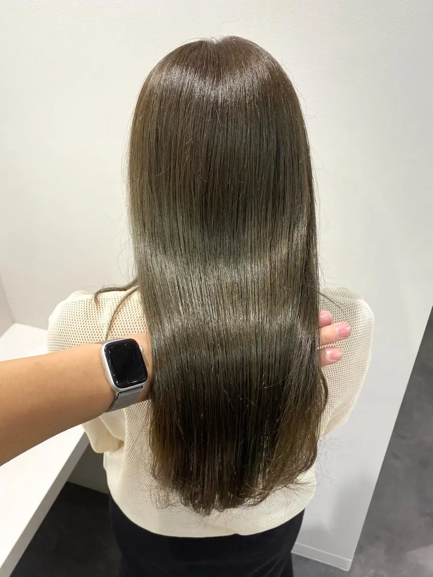 セミロング カラー ベージュカラー オリーブベージュ 絹髪質感TR💫 レイヤーカット/熊澤のヘアスタイル