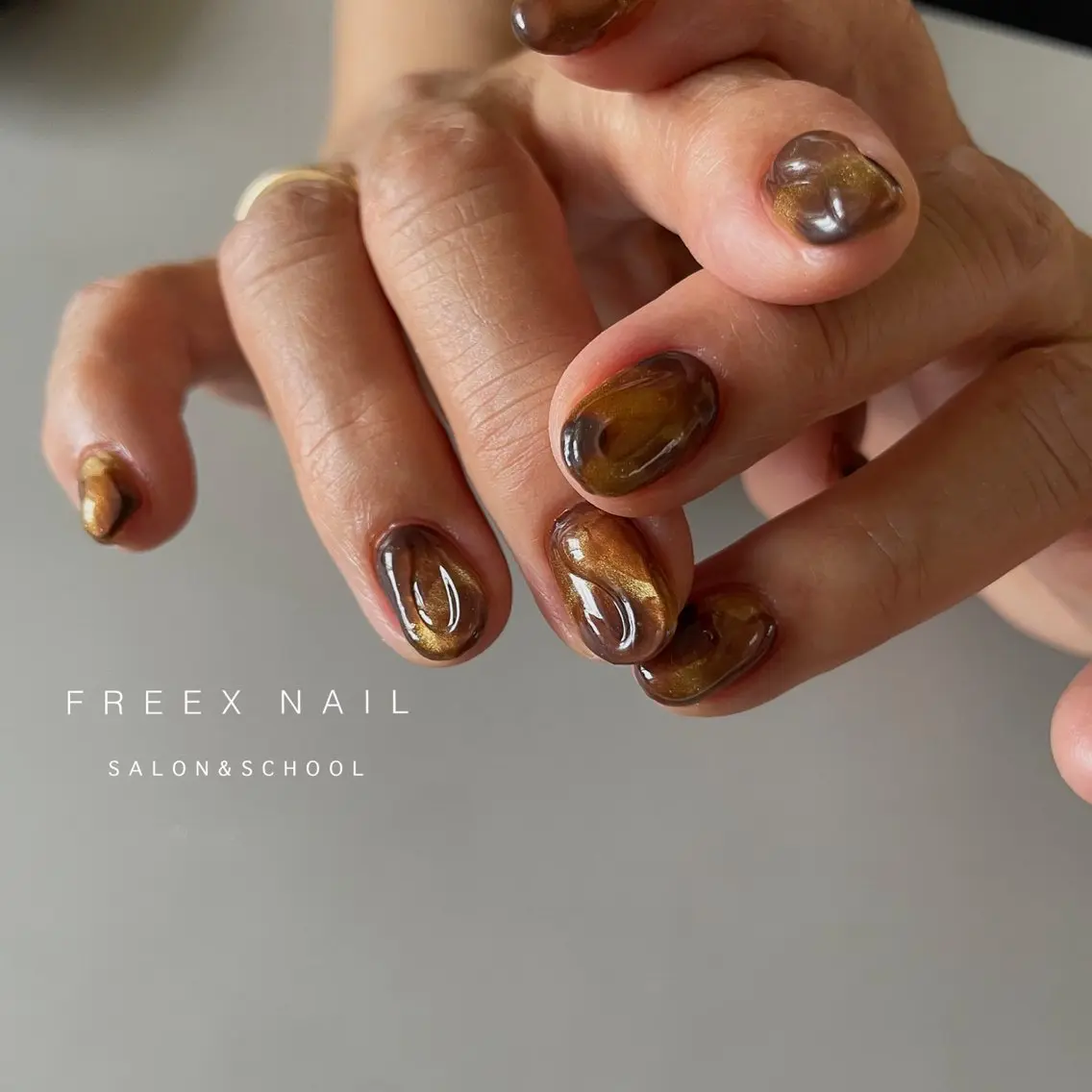ネイル べっ甲ネイル ハンドネイル ハンドケア freex nail /ニュアンス/個性派のネイルデザイン