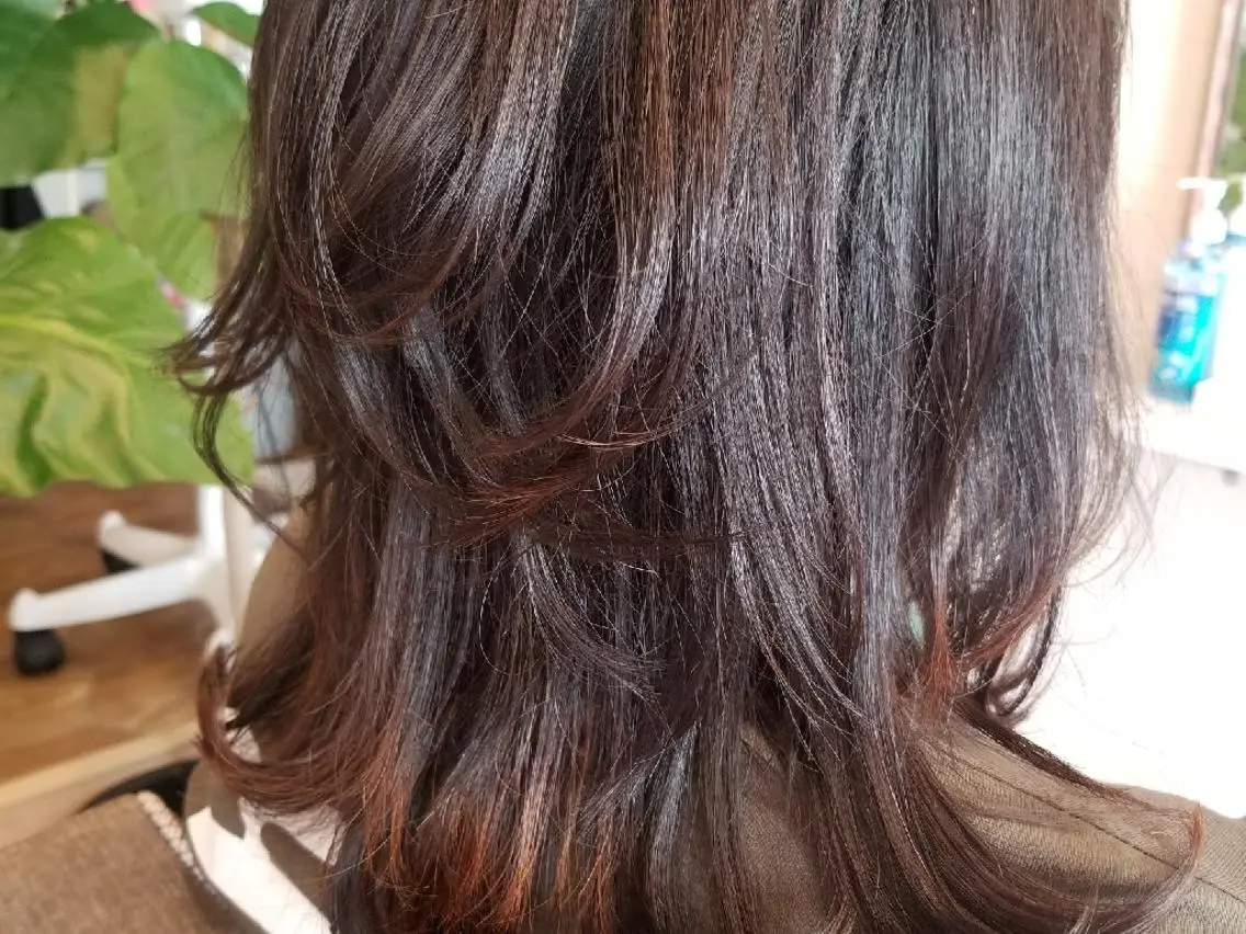 セミロング カラー くびれヘア Coumi 女性専用美容室のヘアスタイル