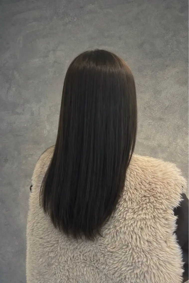 ロング 山本 悠理のヘアスタイル