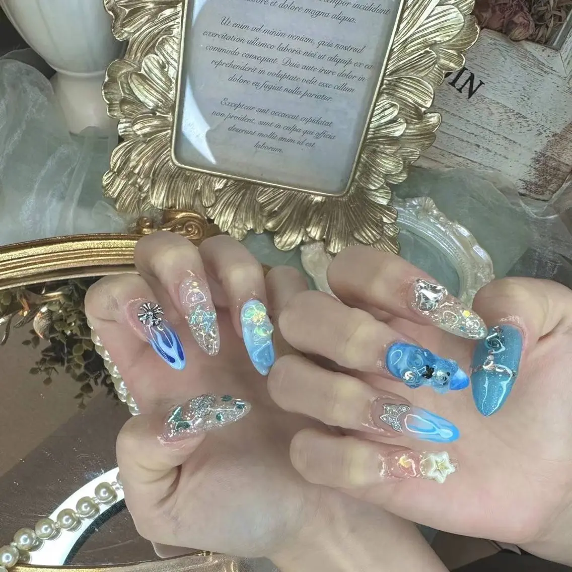 ネイル ブルー ラメ(グリッター) Babarla Nailのネイルデザイン