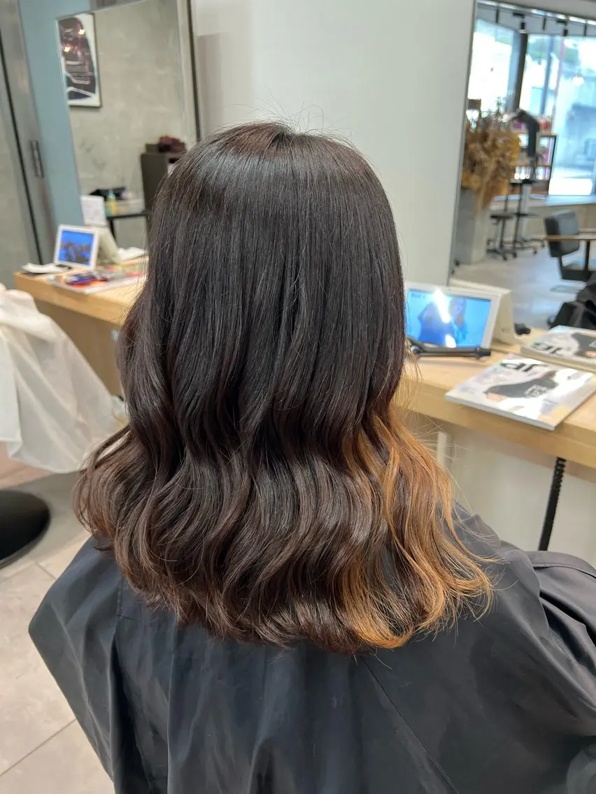 セミロング カラー ヘアカラー 🌞レイヤー×カラー 前川那津美🌞のヘアスタイル
