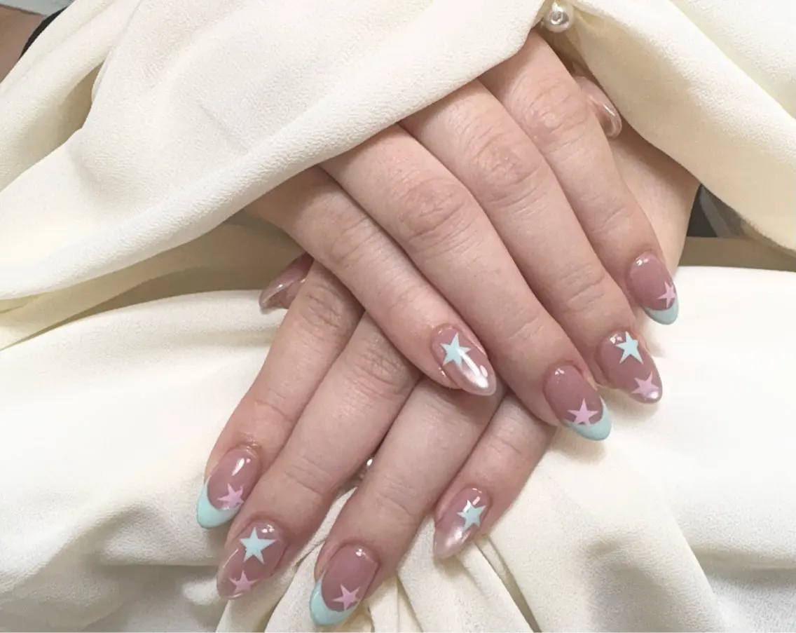 ネイル フレンチネイル グリーン マグネットネイル ハンドネイル ✨韓国✨nail salonLumieのネイルデザイン