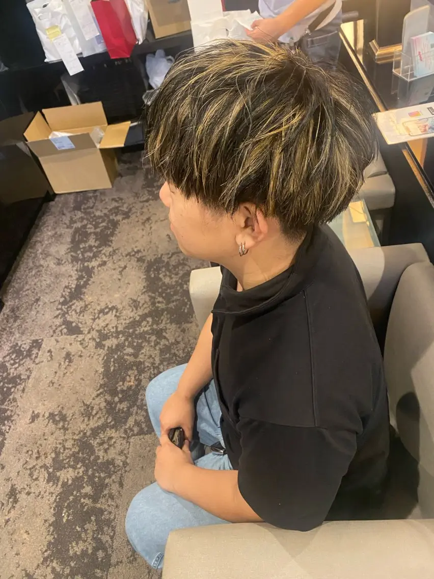 メンズ メンズハイライト ヘアカラー 水野 聖哉のヘアスタイル