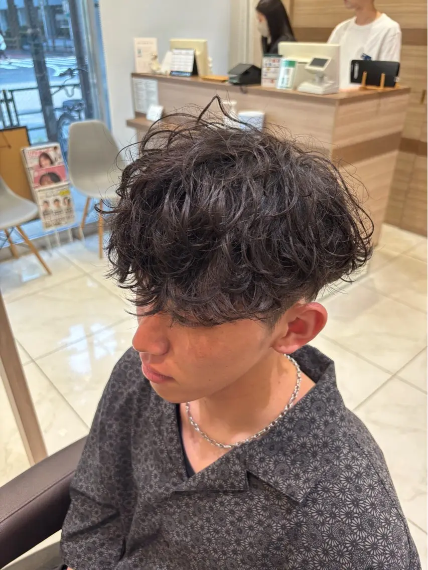 パーマ メンズ カット パーマ ⭐️メンズパーマ⭐️ 山本 侑平のヘアスタイル
