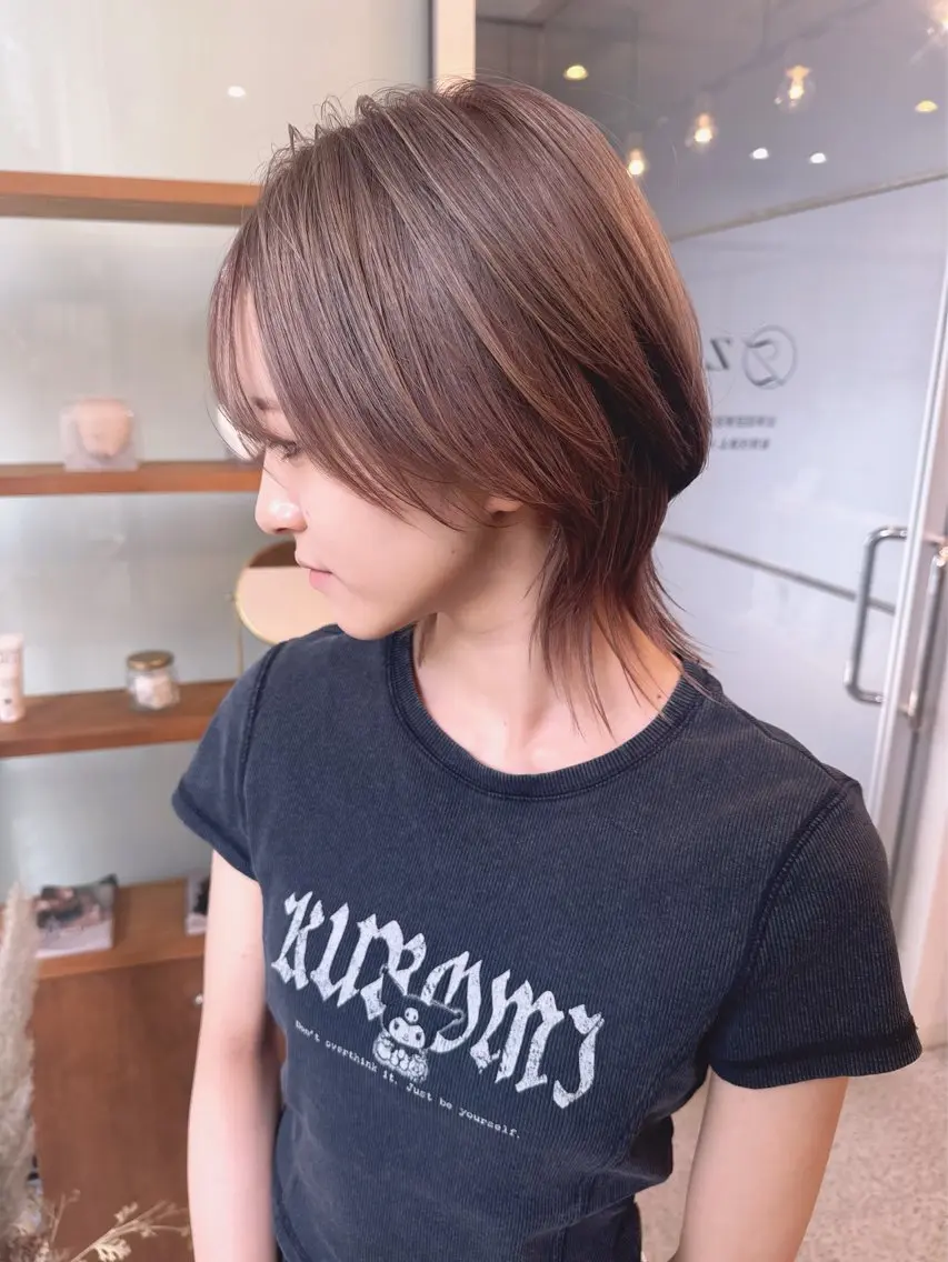 ミディアム Zina 千早店 藤 辰也のヘアスタイル