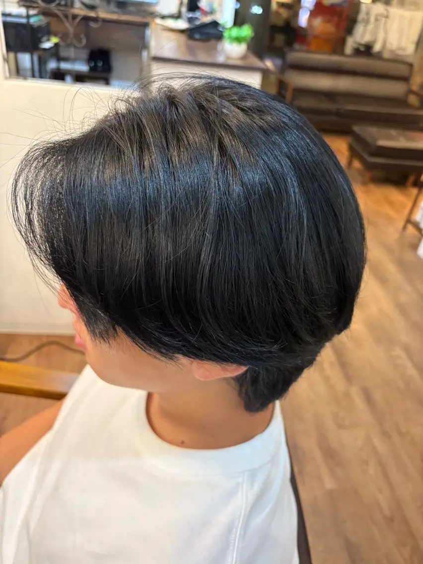 カラー 正留 来珠のヘアスタイル