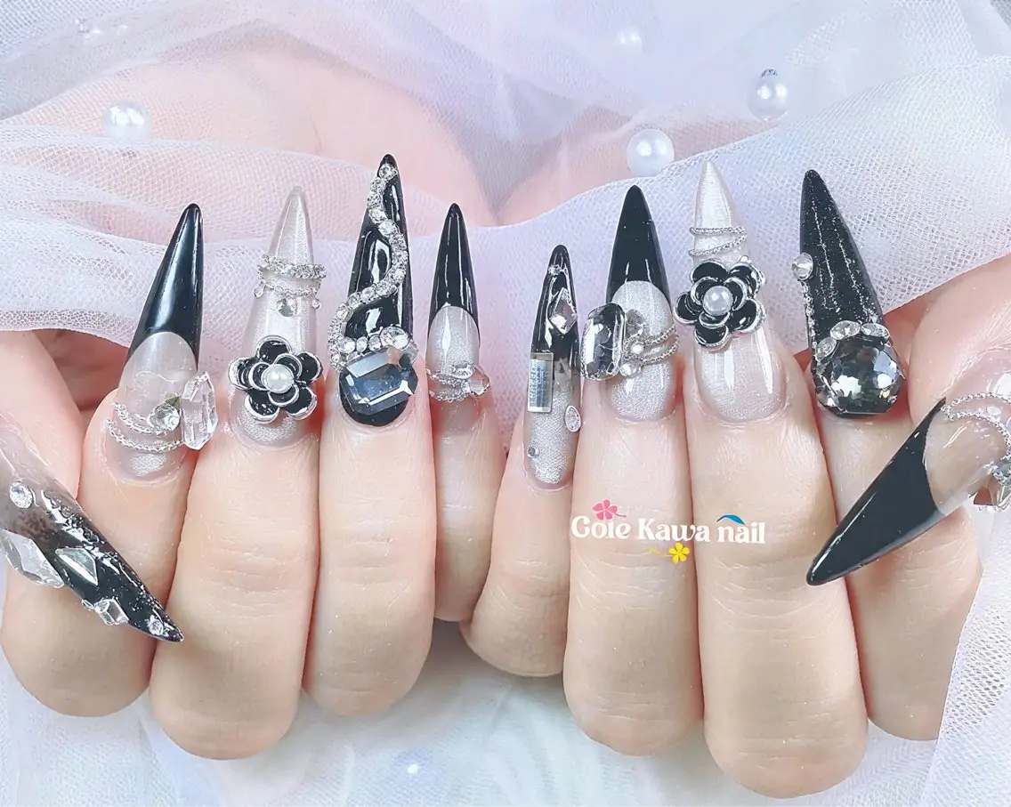 ネイル フレンチネイル 持ち込み 夏ネイル ハンドネイル ハンドケア Gote Kawa nail salonのネイルデザイン