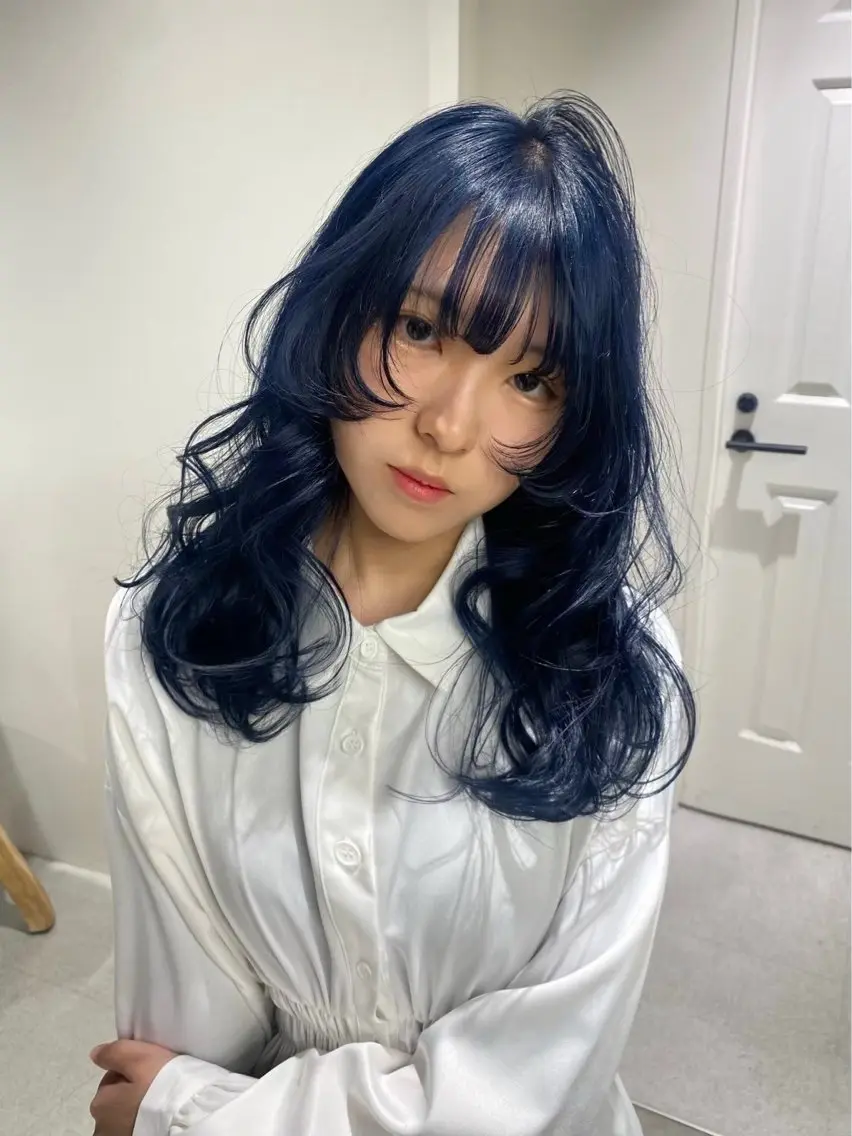 ロング ヘアカラー 小原 有桜のヘアスタイル