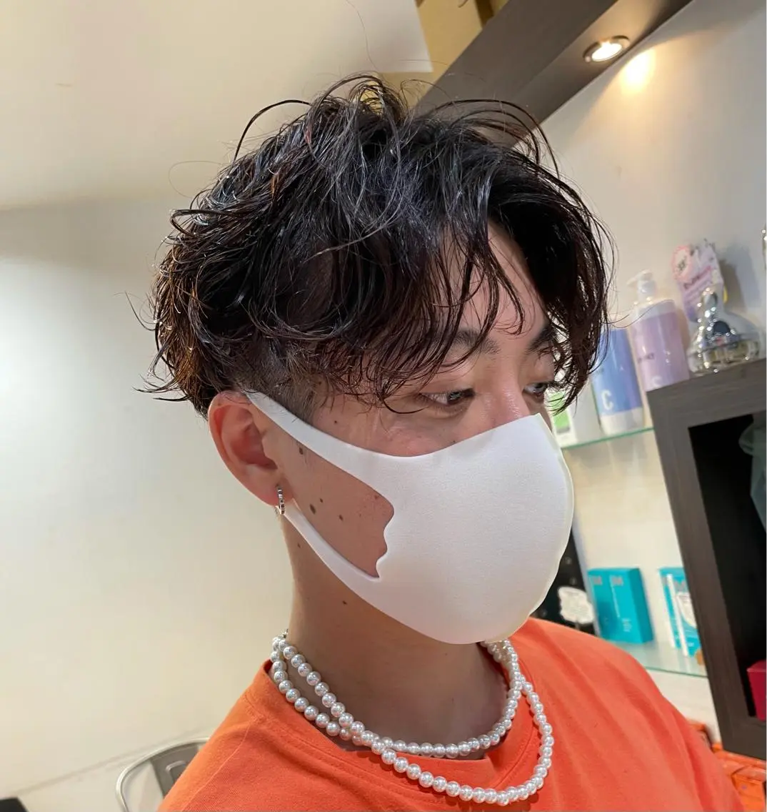 パーマ メンズ センターパート メンズパーマ ニュアンスパーマ メンズ指名no'1 佐藤　亘のヘアスタイル