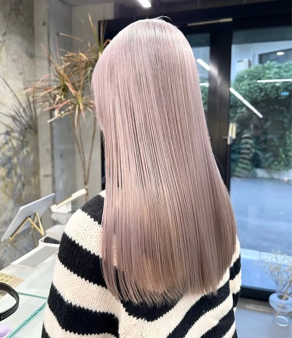 ロング ヘアカラー トリートメント 🫧ハイトーンカラー / RINA🩵のヘアスタイル