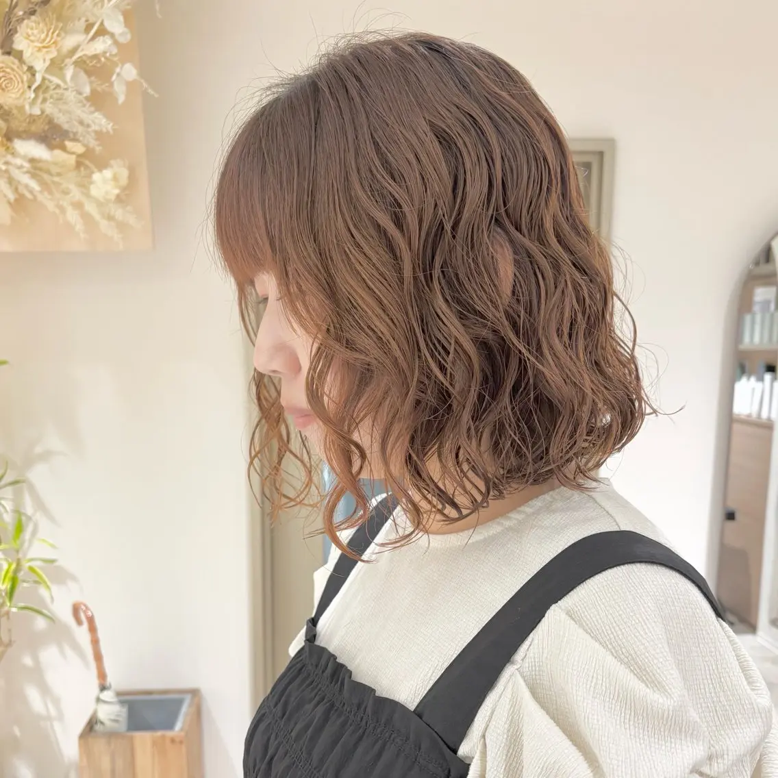ミディアム AMI ウルフ/ショートのヘアスタイル