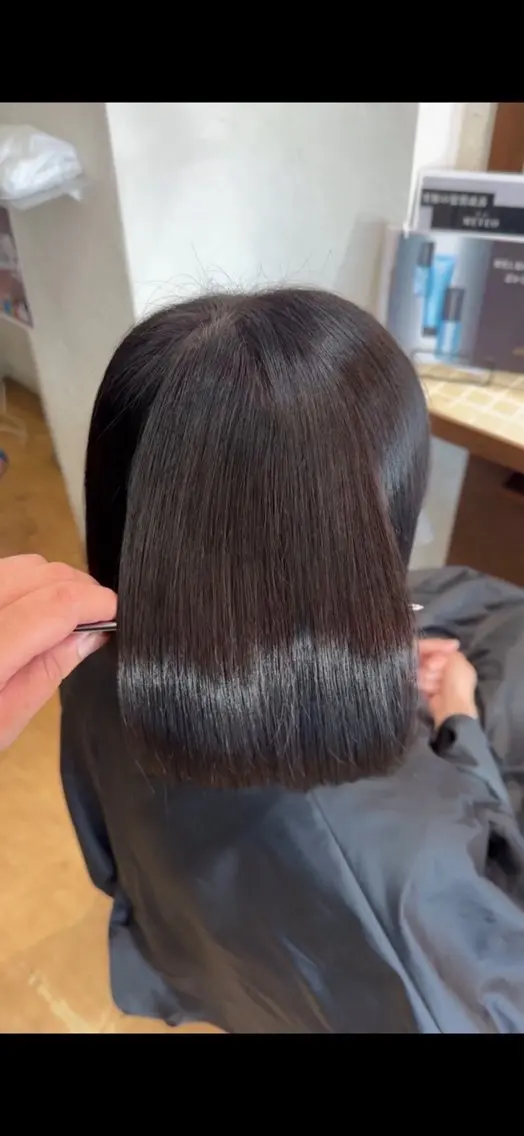 ミディアム カット トリートメント 透明感カラー特化若山 結愛のヘアスタイル