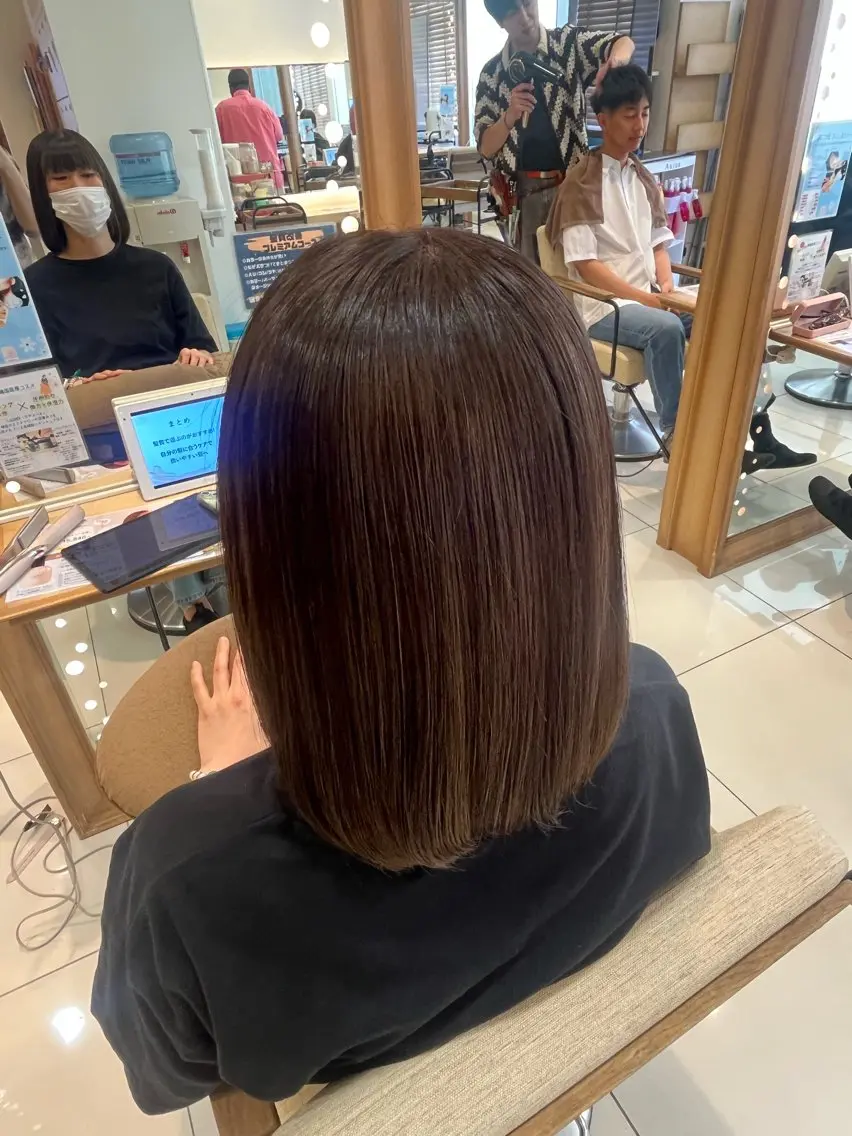 カラー ヘアカラー レイヤーカット🎶み お🎀カラーのヘアスタイル