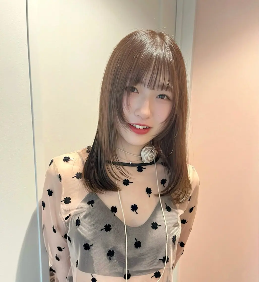 ロング カラー ベージュカラー 顔周りカット レイヤーカット ナツミ/透明感カラー /酸性縮毛矯正のヘアスタイル