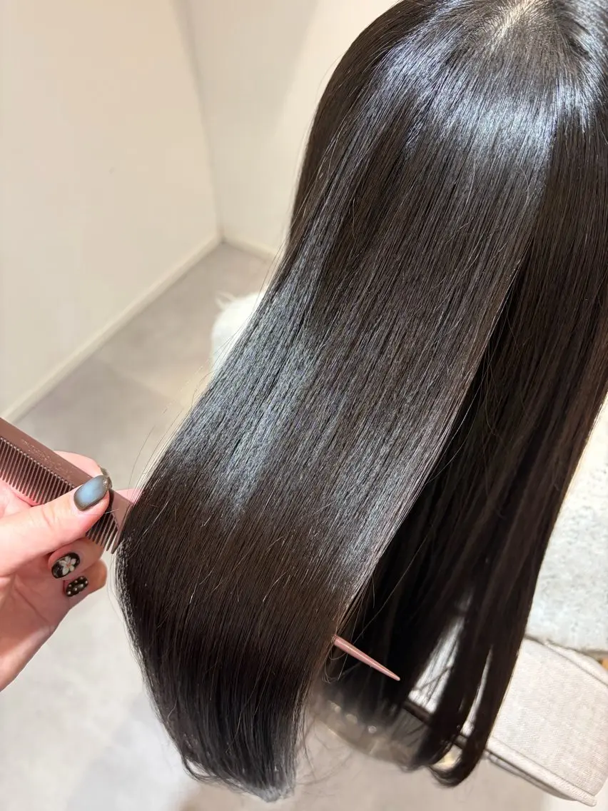 ロング 縮毛矯正 髙梨 いず美のヘアスタイル
