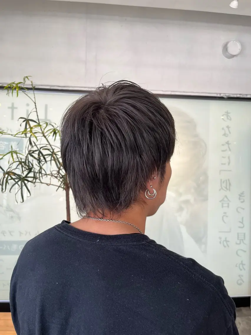 ショート アッシュ アッシュグレー 水戸/ブリーチ特化/ 中山りくのヘアスタイル