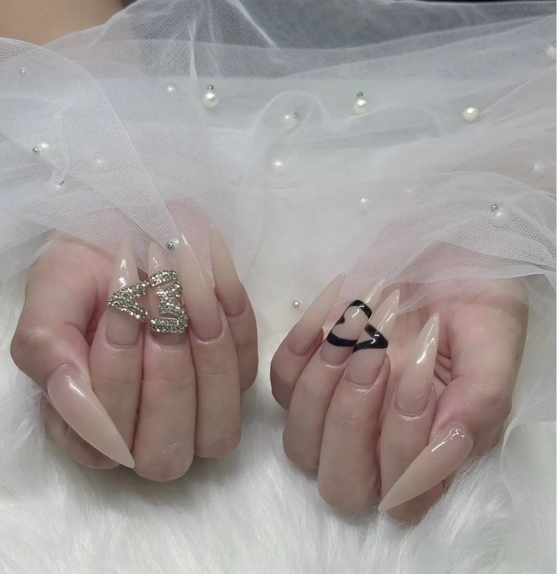 ネイル 韓国ネイル マグネットネイル 持ち込み ハンドネイル Mimi Nail_Royalのネイルデザイン