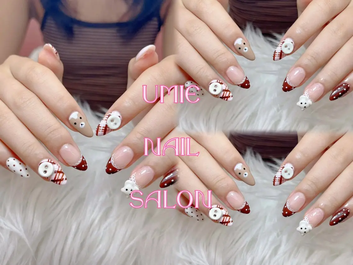 ネイル フットネイル フレンチネイル グラデーション キラキラネイル 韓国ネイル UMIE NAIL SALONのネイルデザイン