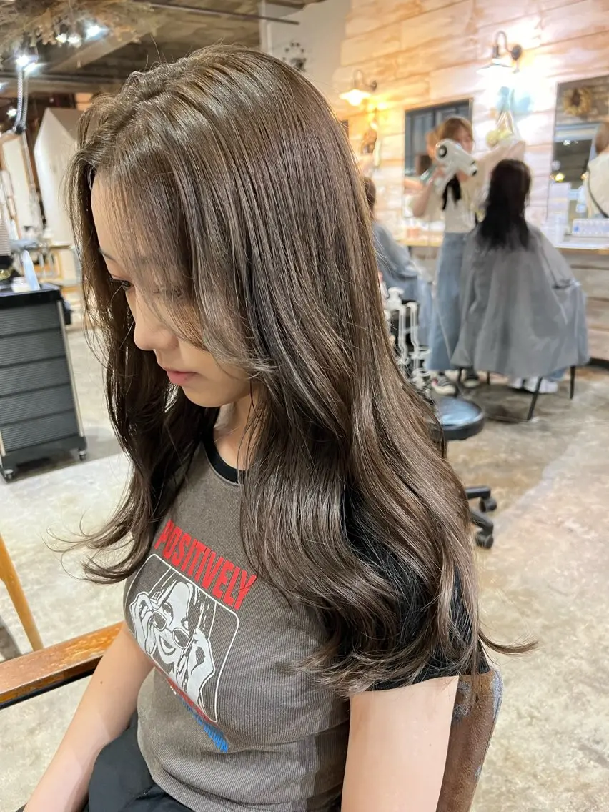 ロング カラー カット 縮毛矯正 ツキノキ ミナのヘアスタイル