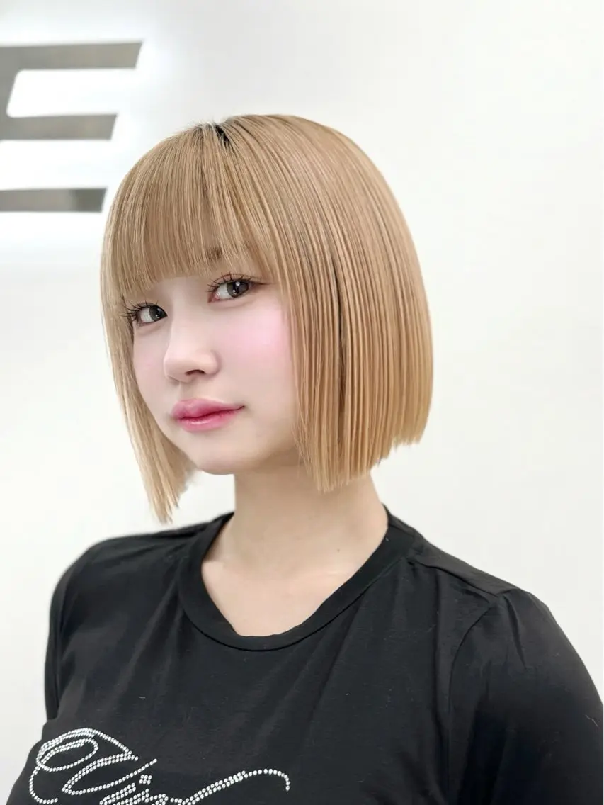 ショート カラー ヘアアレンジ カット ヘアカラー トリートメント ヘッドスパ ヘアセット 縮毛矯正🤍 ボブ/ HIKARIのヘアスタイル