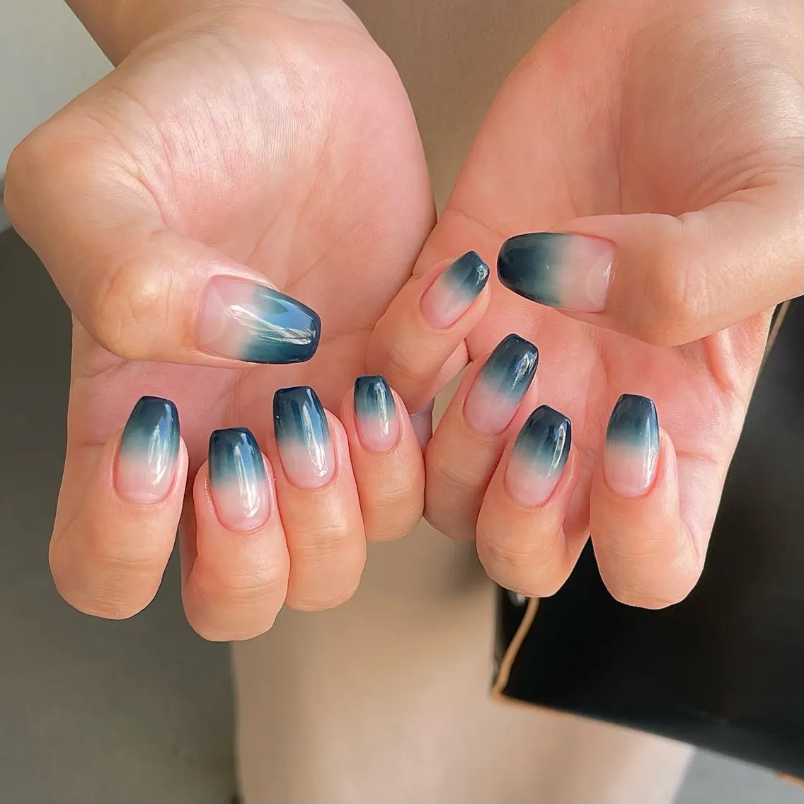 ネイル フレンチネイル グラデーション ハンドネイル Nailsalon BLOOM🌷 山崎のネイルデザイン