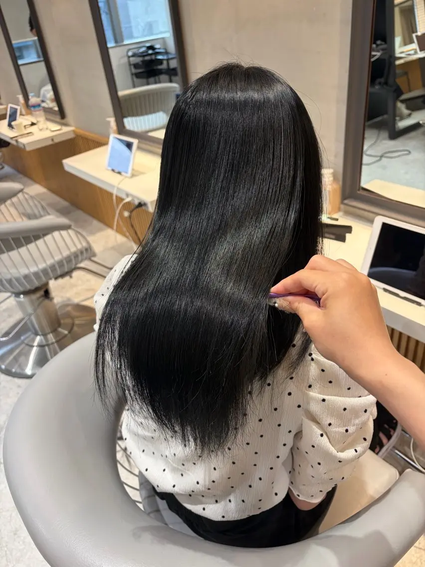 セミロング カラー ヘアカラー トリートメント ヘアセット/レイヤー 縮毛矯正/はるか🎀のヘアスタイル