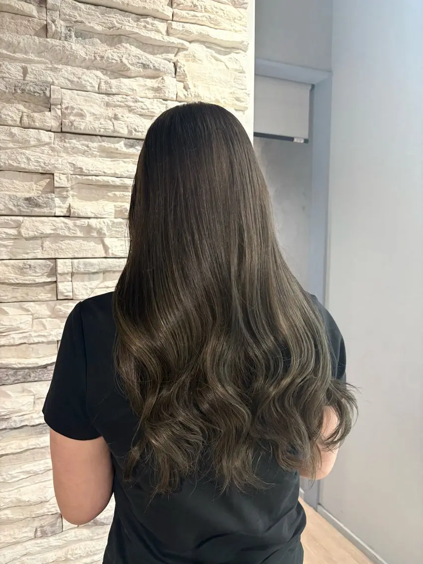 ロング カラー ベージュカラー 透明感カラー オリーブベージュ mimi 🌟のヘアスタイル